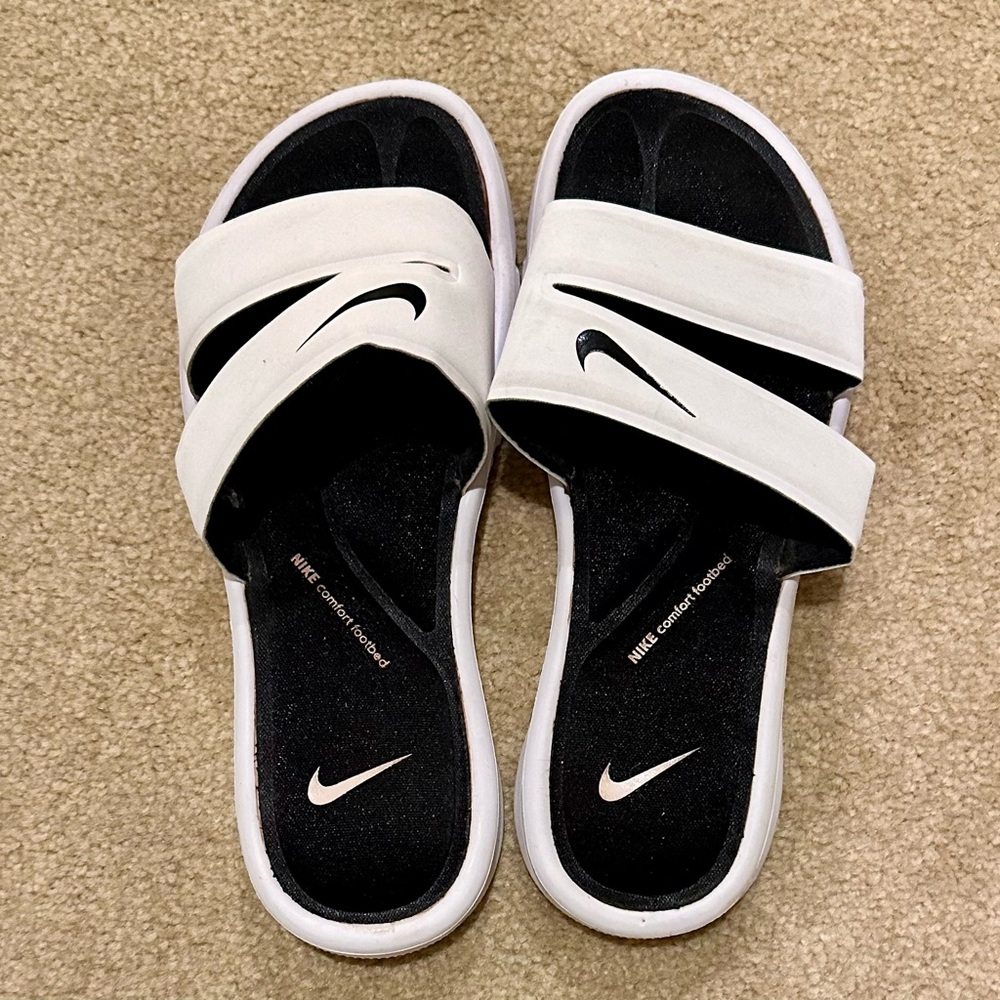 Nike white slides size 6
